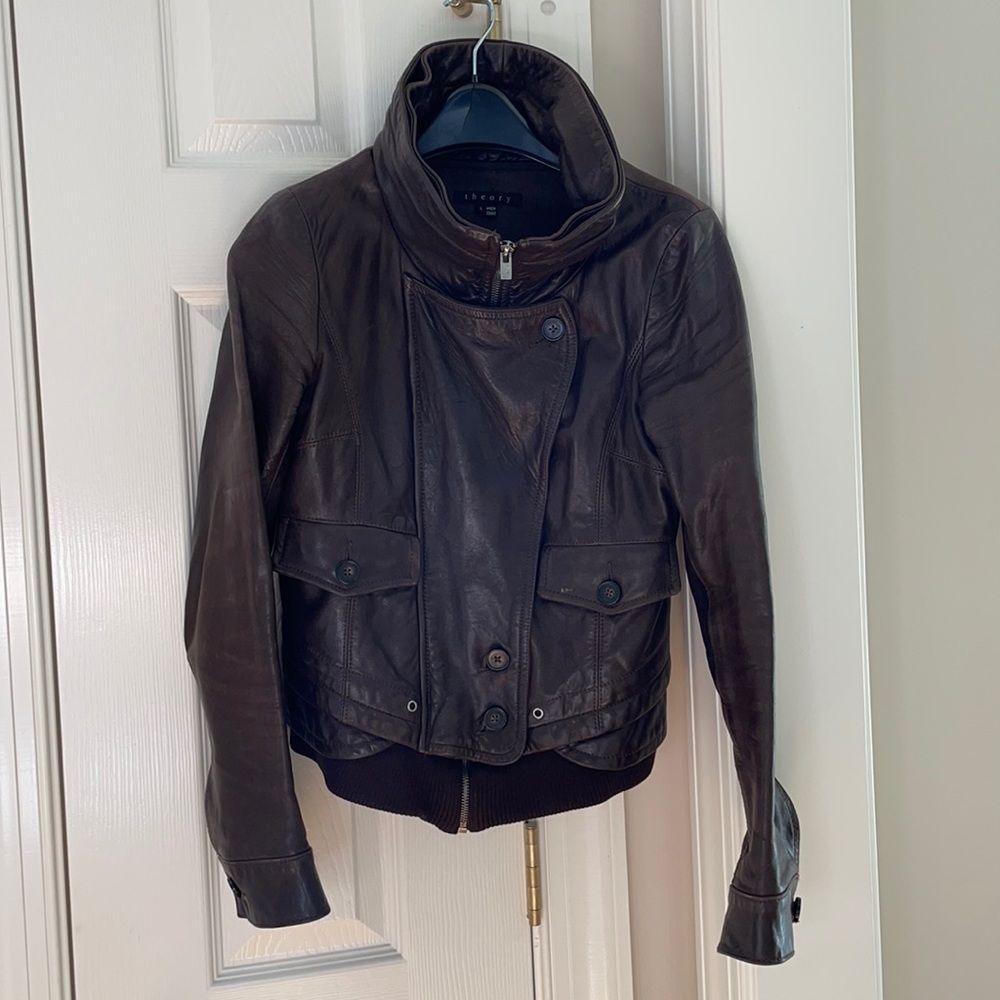 Theory brown leather bomber size small